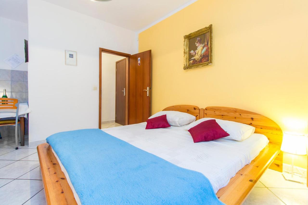 Apartmani Mariva Vodice Luaran gambar