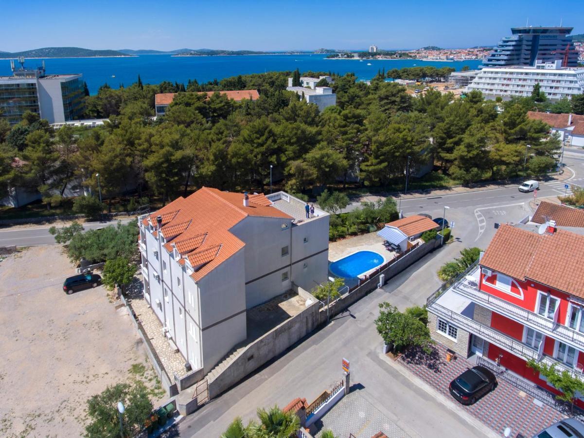 Apartmani Mariva Vodice Luaran gambar