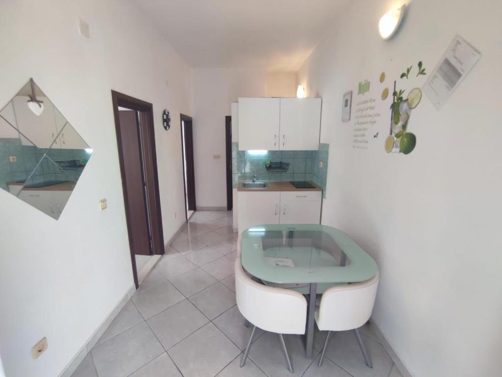 Apartmani Mariva Vodice Luaran gambar